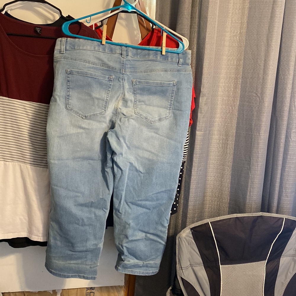 Jeans - Picture 2 of 2